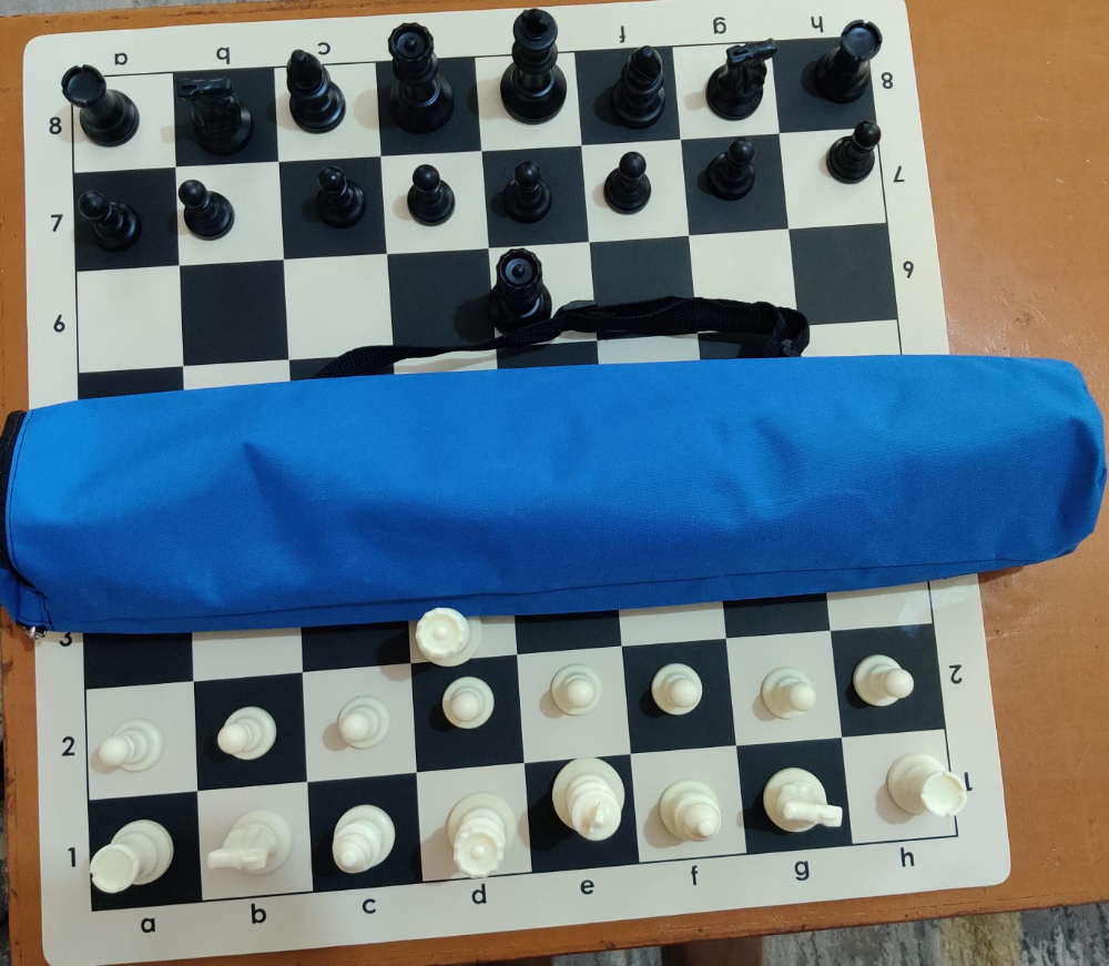Vinyl Chess set + Archer Bag